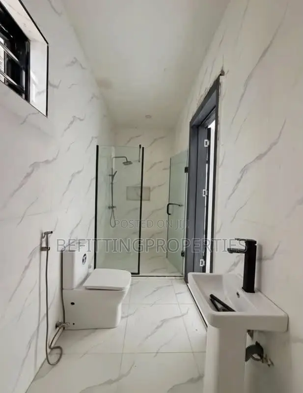 4bdrm Duplex in Lekki for sale in Lekki