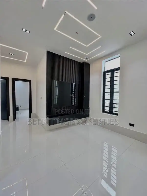 5bdrm Duplex in Ajah for sale in Ajah