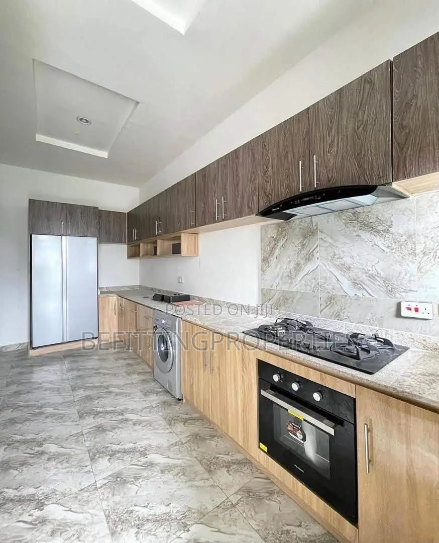 5bdrm Duplex in Lekki for sale in Lekki