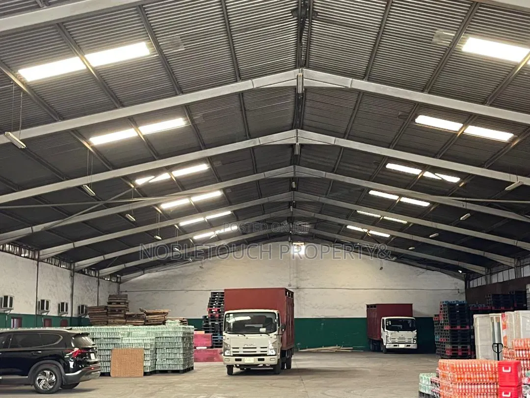 Industrial Warehouse Along Agege Motor Rd Mushin in Pen Cinema