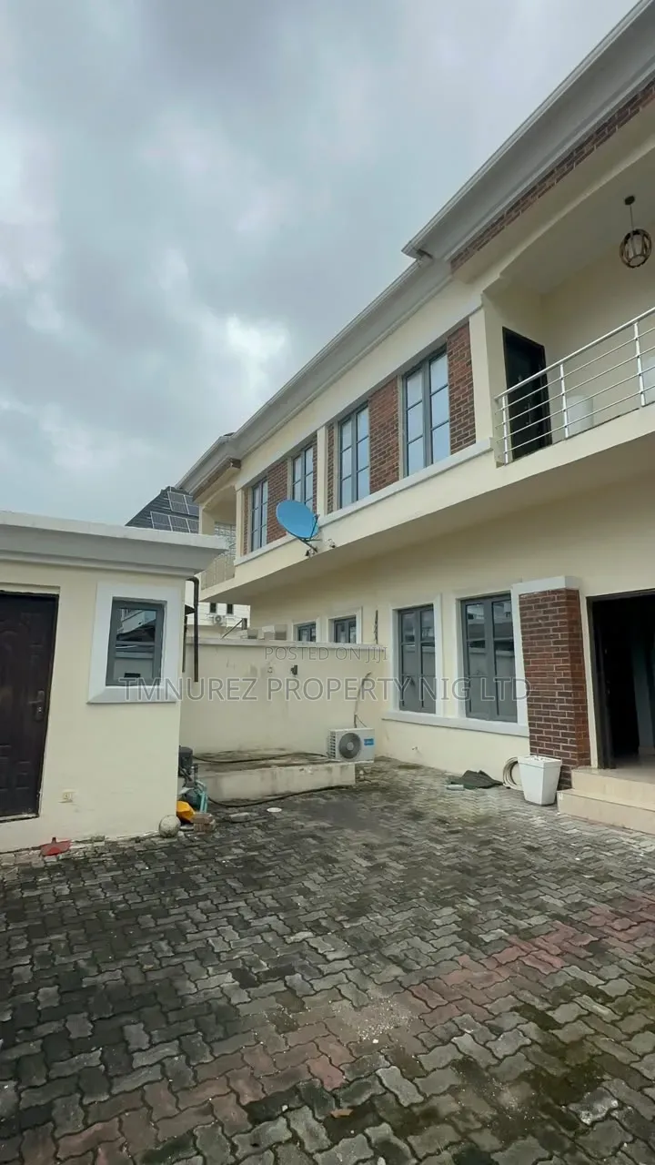3bdrm Duplex in Chevron for rent in Chevron