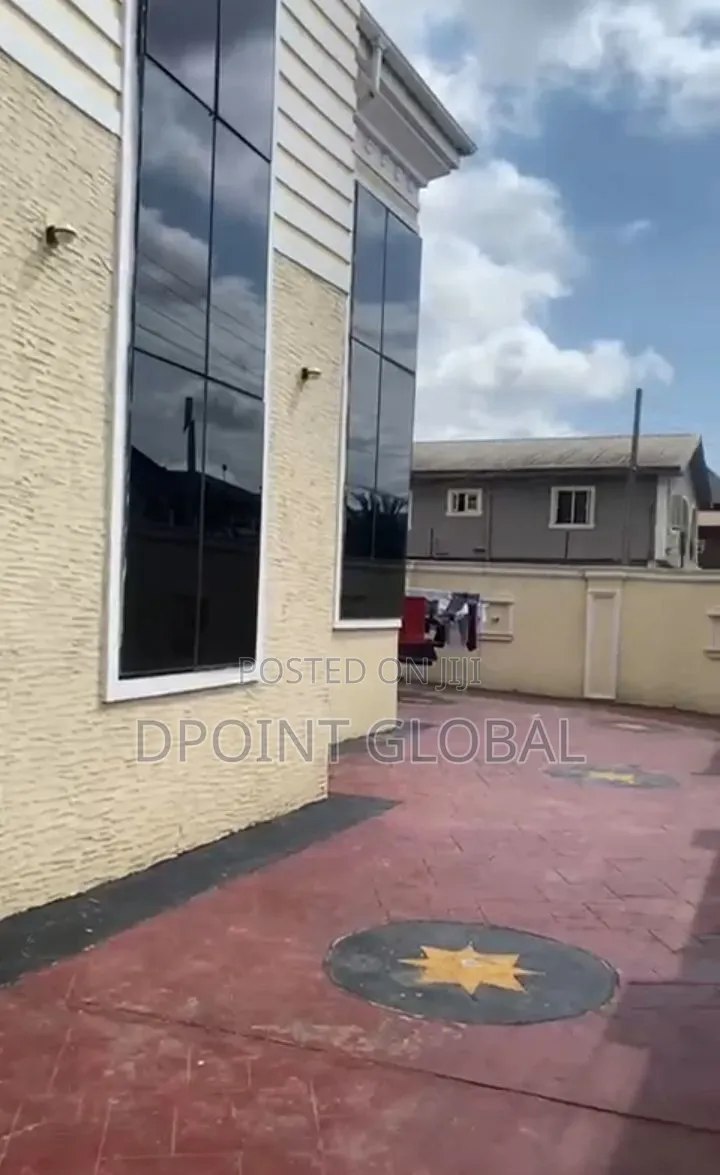 5bdrm Duplex in In Estate, Iyana Ipaja for sale in Iyana Ipaja