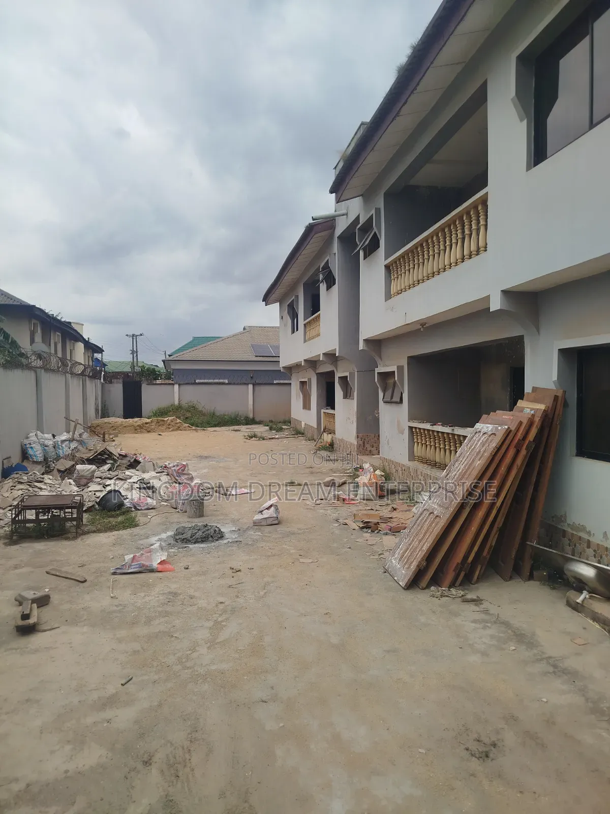 3bdrm Block of Flats in Agbe Road Abulegba for rent in Abule Egba