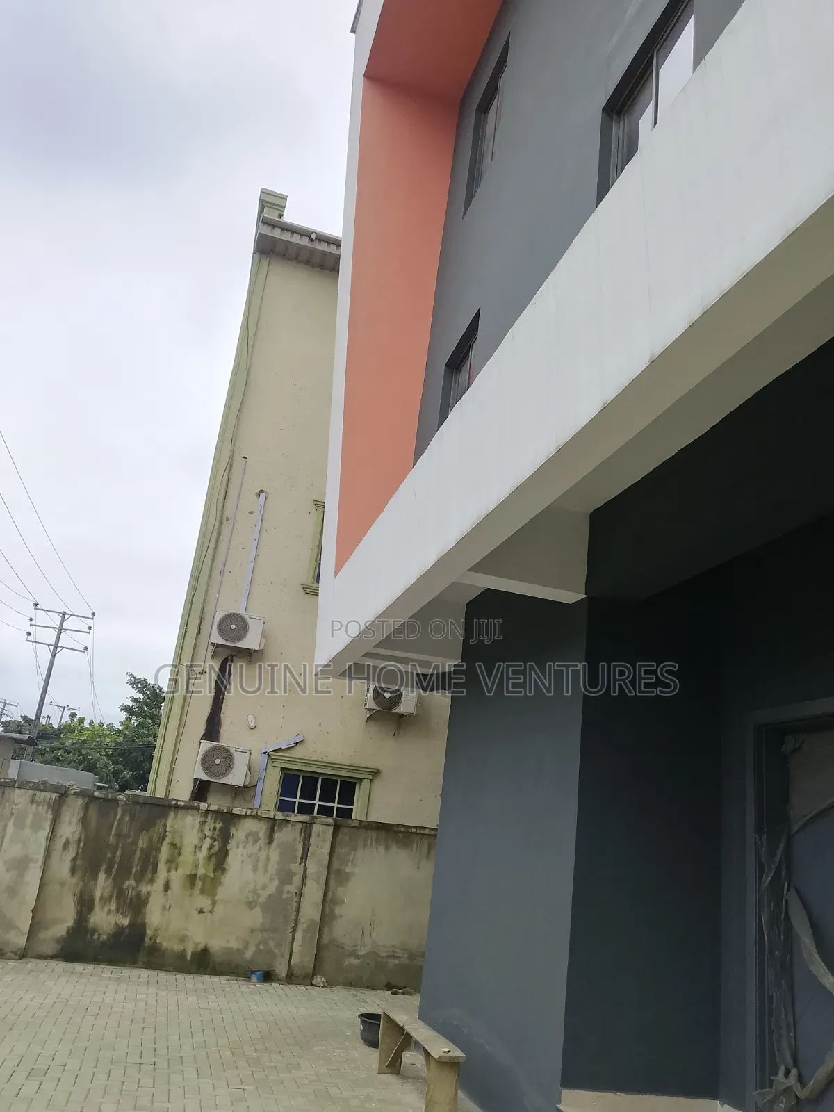 Commercial Building in Commercial Area Ikorodu for Lease in Ikorodu Garage