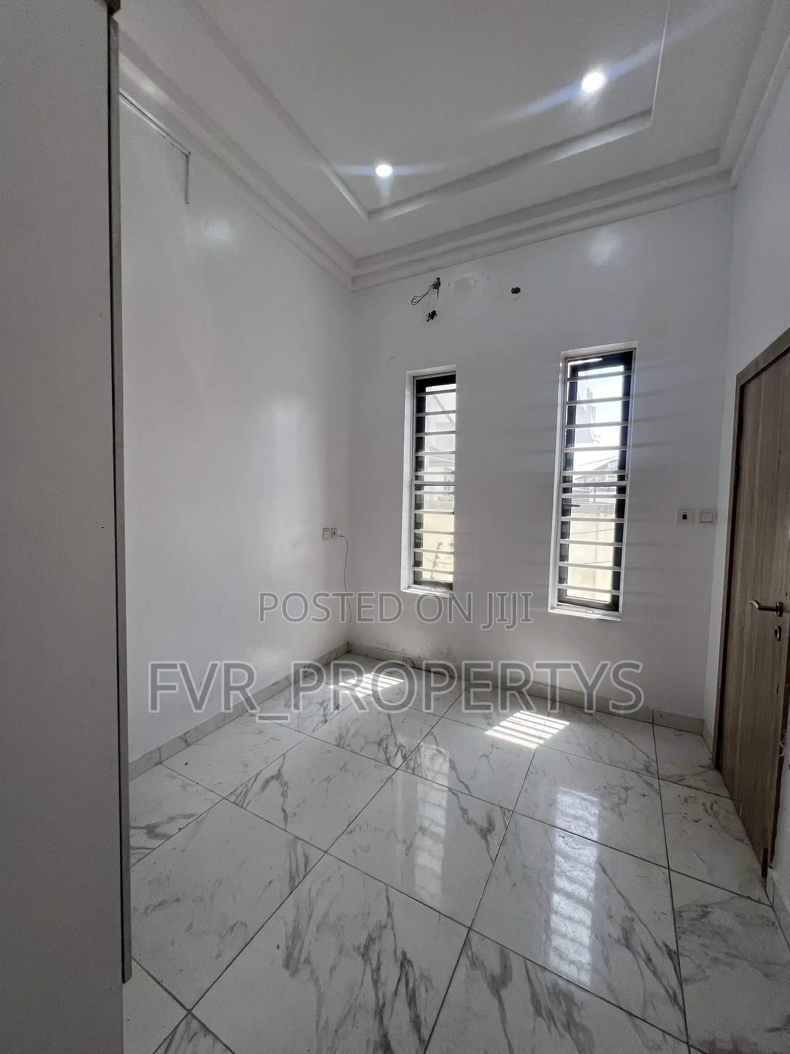 Mini Flat in Ikota for rent in Ikota