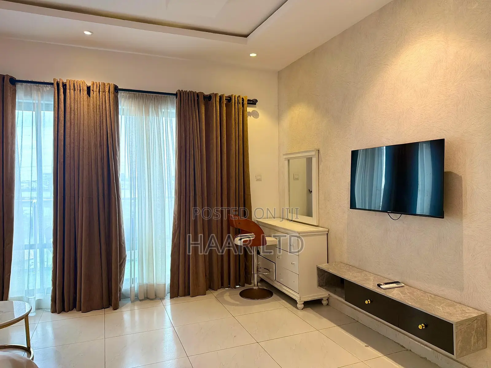 Pent Floor 2 Bedroom Apartment With a Rooftop Swimming Pool in Lekki Phase 1