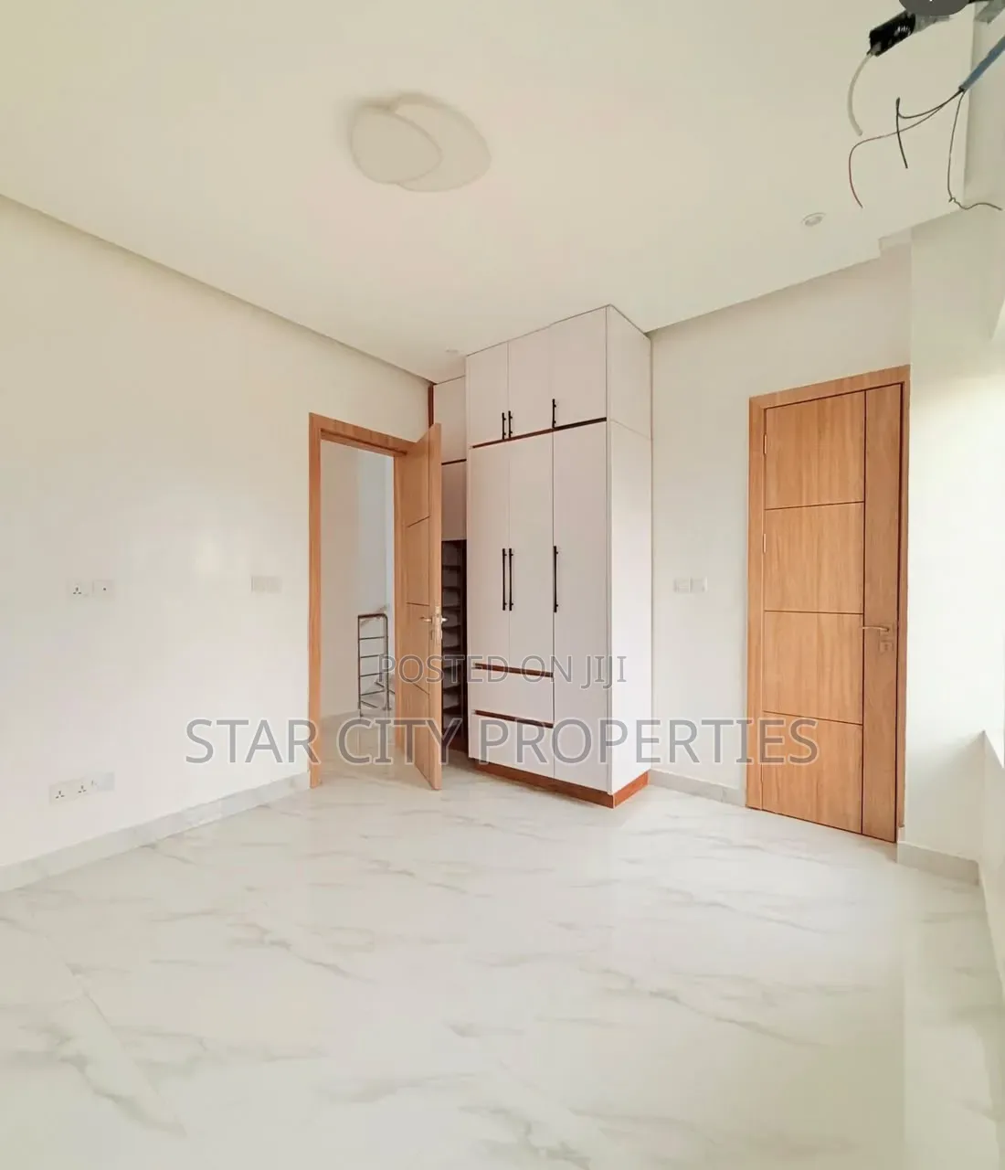 4bdrm Duplex in Omole Phase 1 for sale in Omole Phase 1
