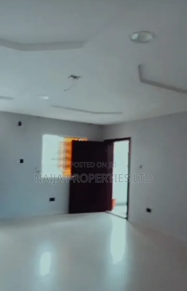 3bdrm Apartment in Orchid, Ikota for rent in Ikota