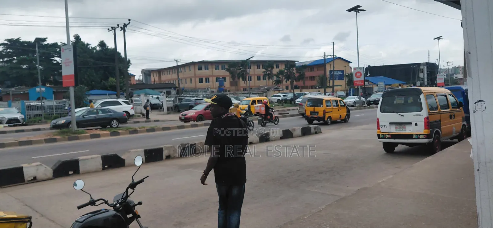 2,664 SQM Construction Company 4 Sale Ibadan in Dugbe (Onireke)