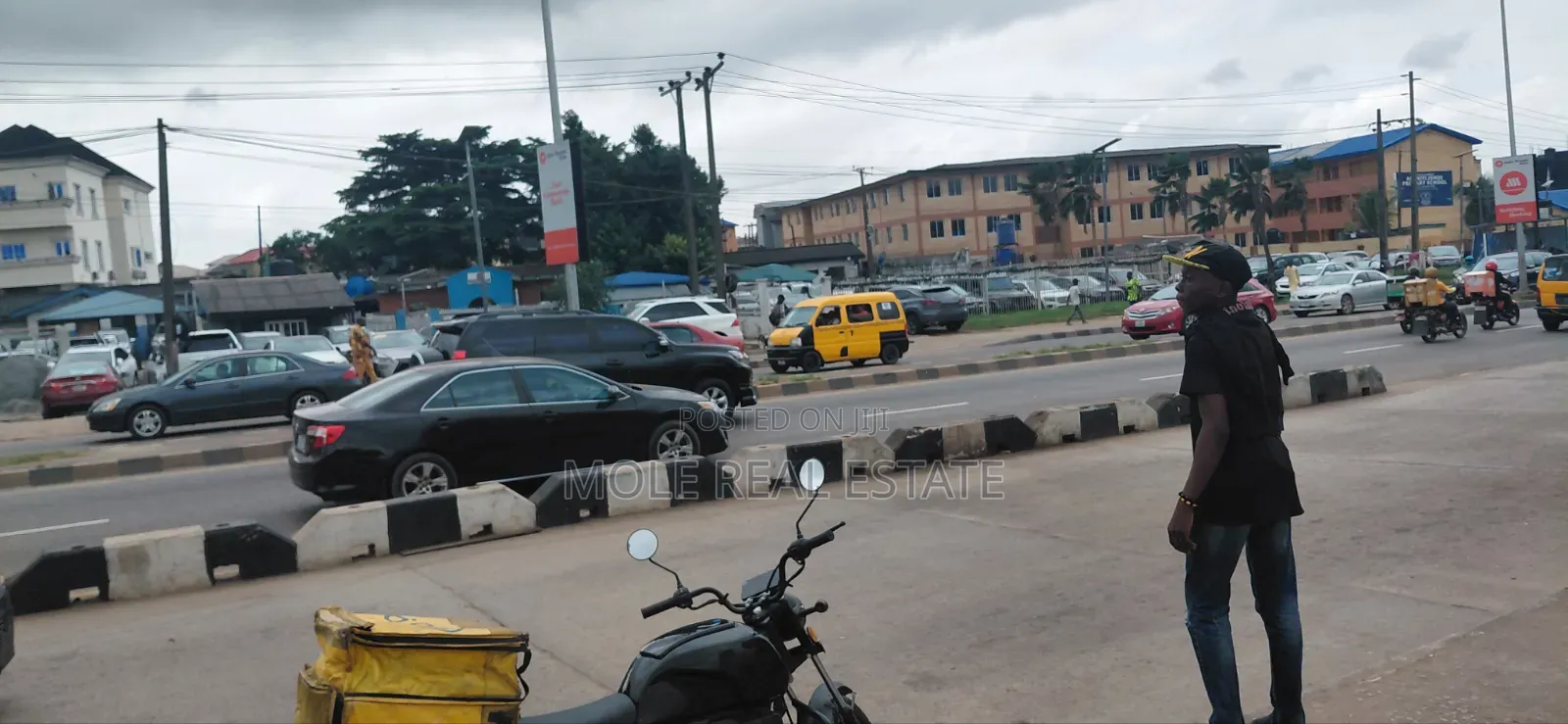 2,664 SQM Construction Company 4 Sale Ibadan in Dugbe (Onireke)