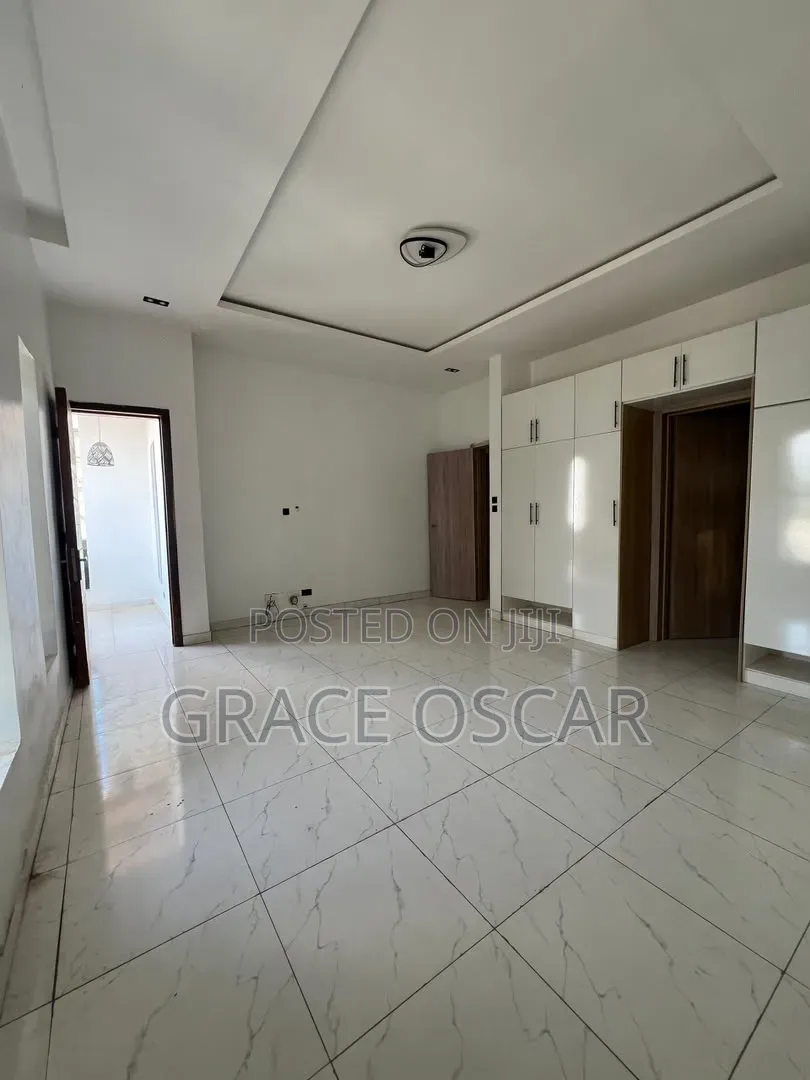 4bdrm Duplex in Lekki Expressway for rent in Lekki Expressway