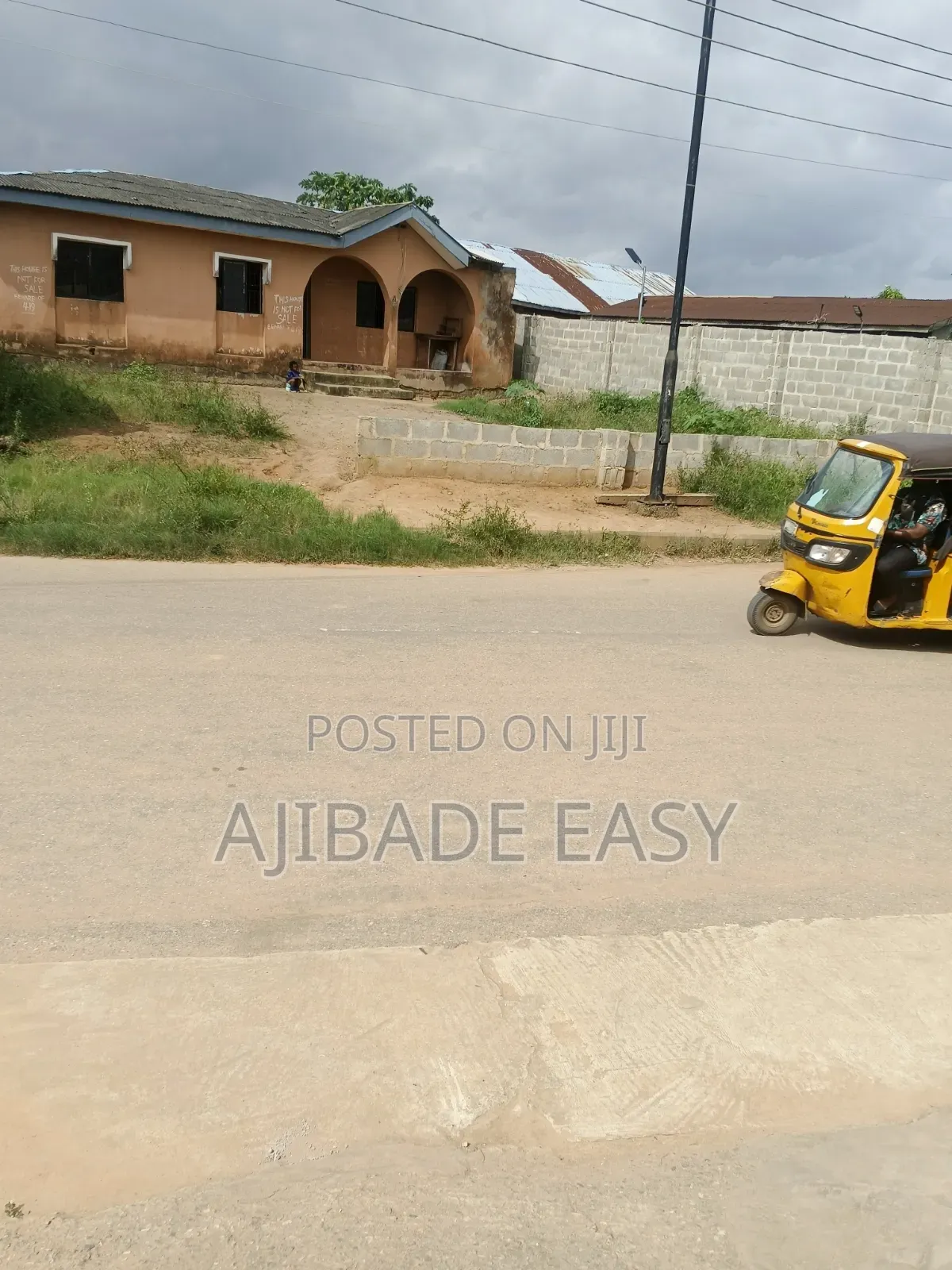 3bdrm Bungalow in Ayobo for sale in Ayobo