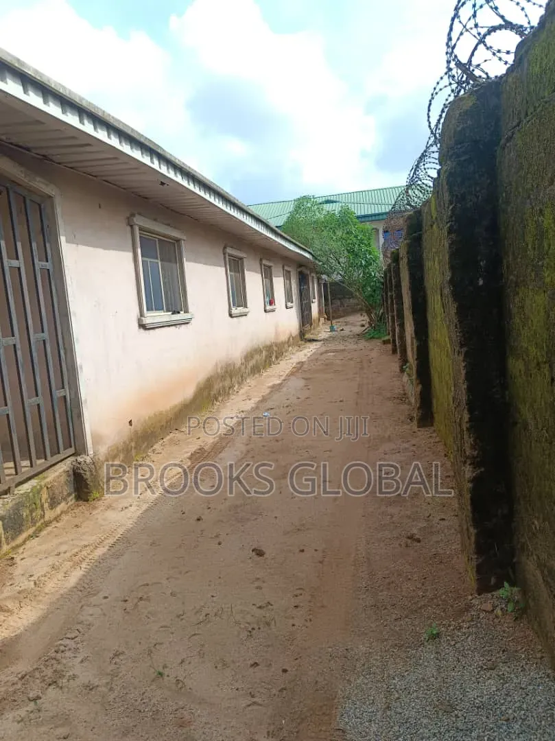 3bdrm Bungalow in Benin City for sale in Benin City
