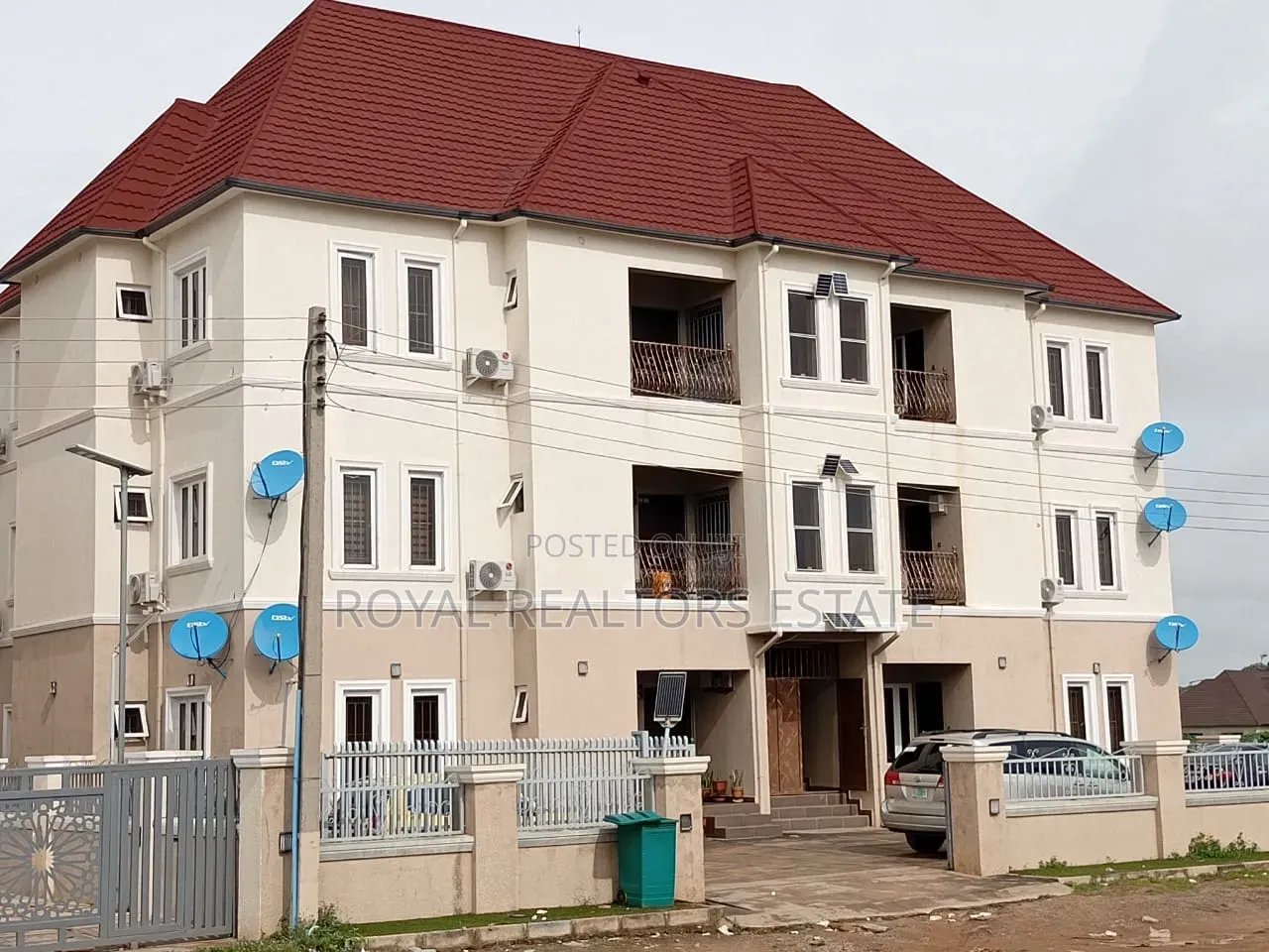 3bdrm Block of Flats in River Park Estate, Sabon Lugbe for rent in Sabon Lugbe