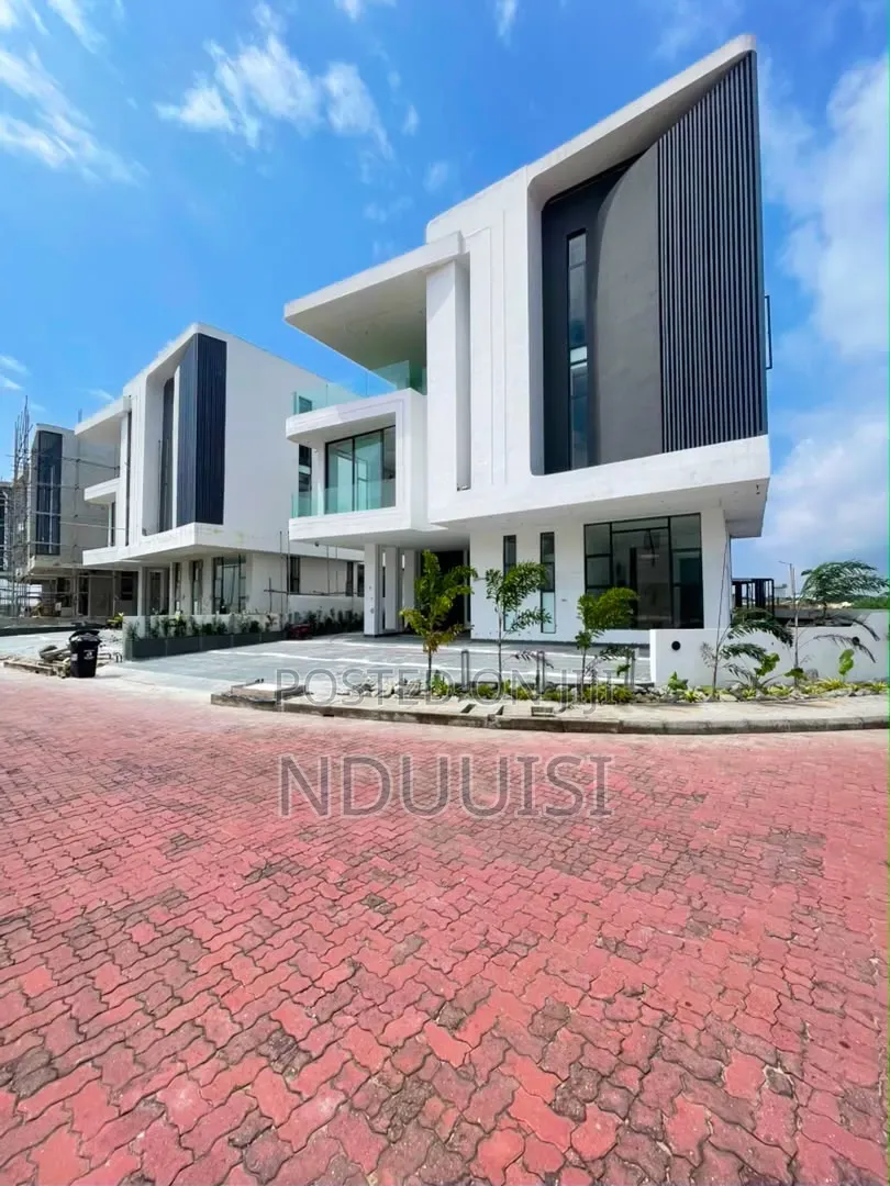 5bdrm Duplex in Osapa london for sale in Osapa london
