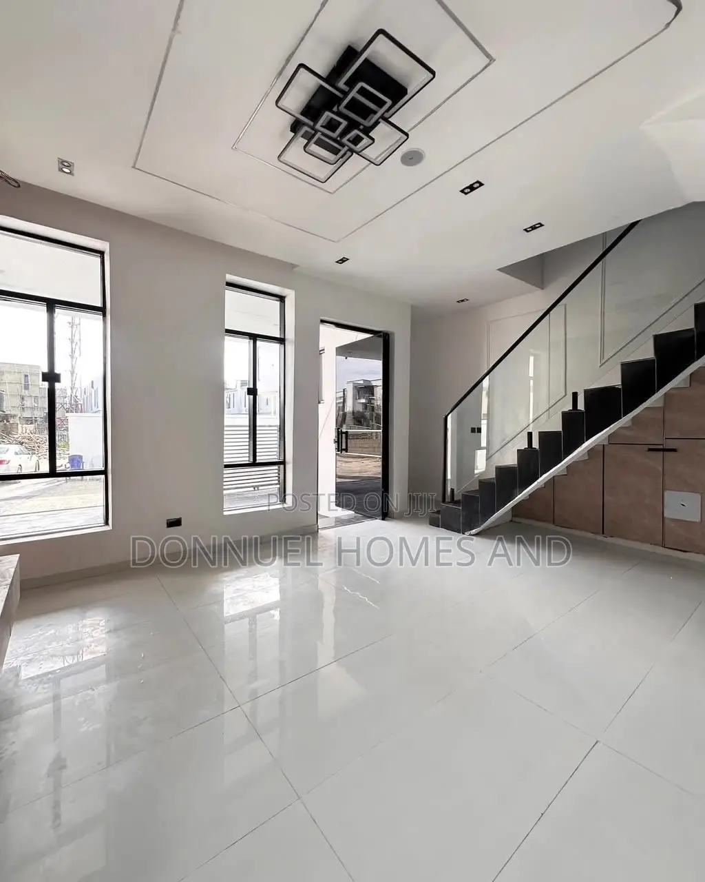 4bdrm Duplex in Ikota for rent in Ikota
