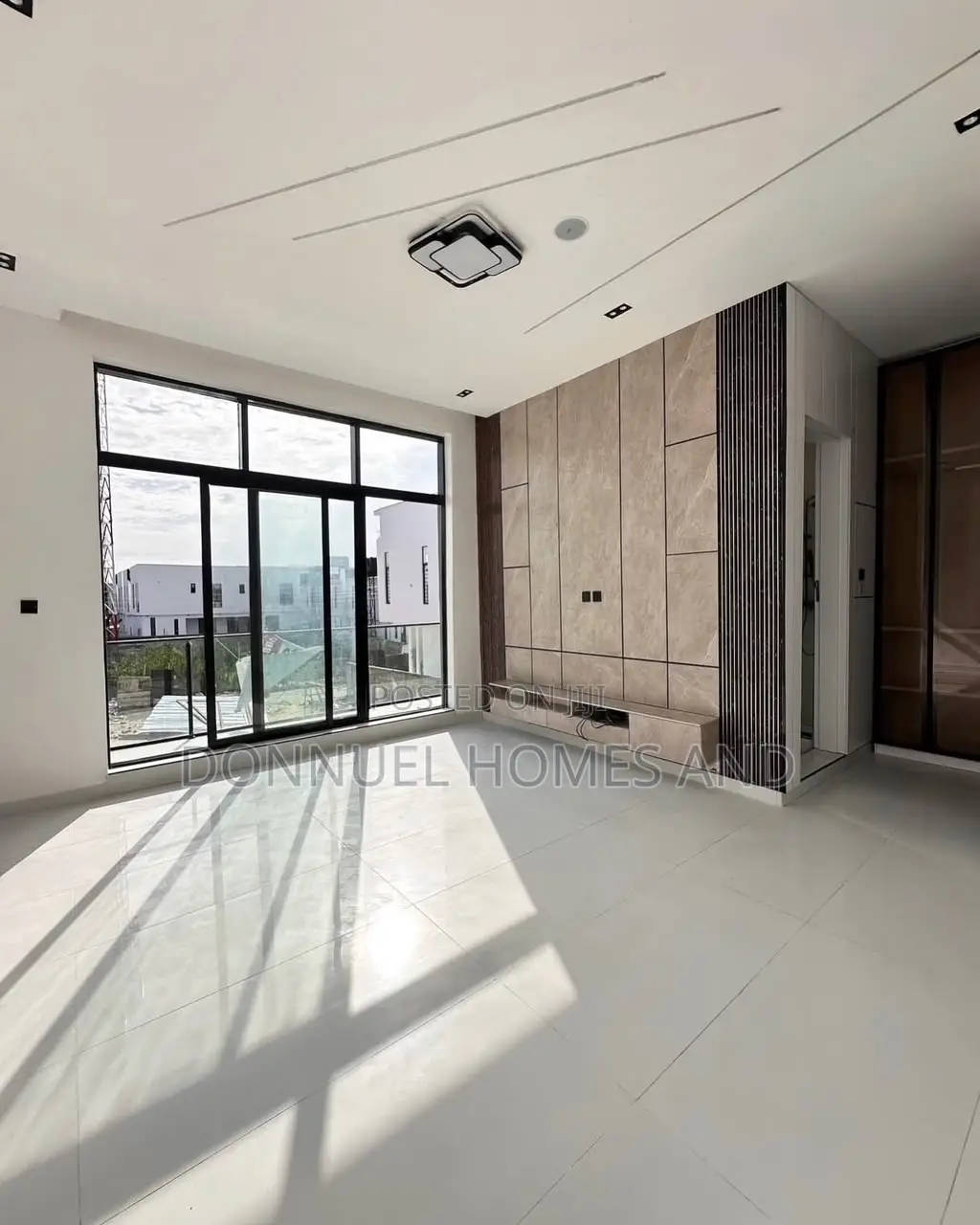 4bdrm Duplex in Ikota for rent in Ikota