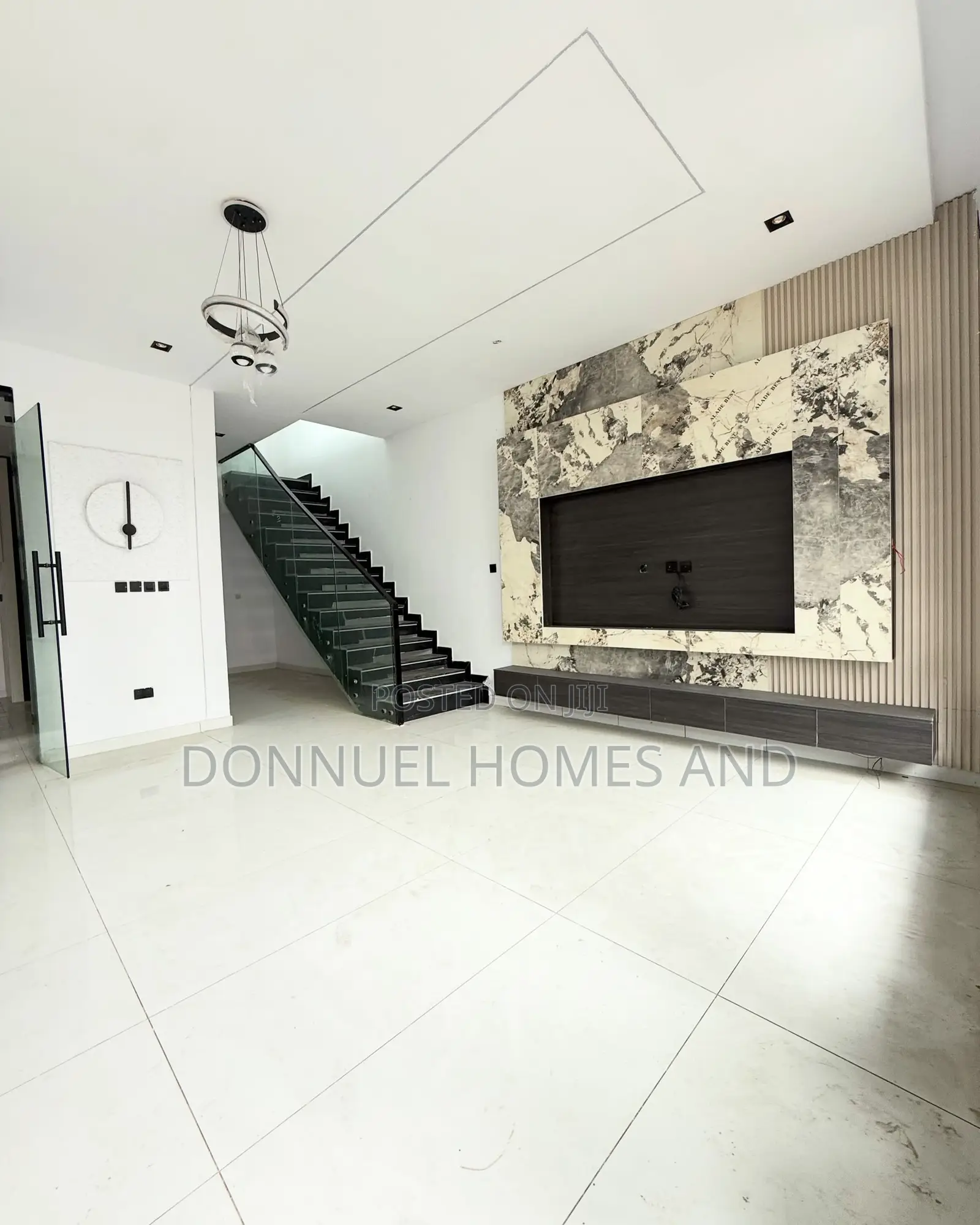 4bdrm Duplex in Ikota for rent in Ikota