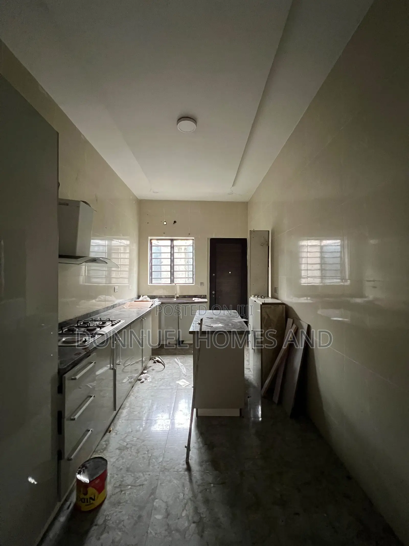 4bdrm Duplex in Ikota for rent in Ikota