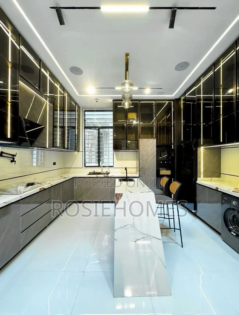 5bdrm Duplex in Lekki Conservation, Ikota for rent in Ikota