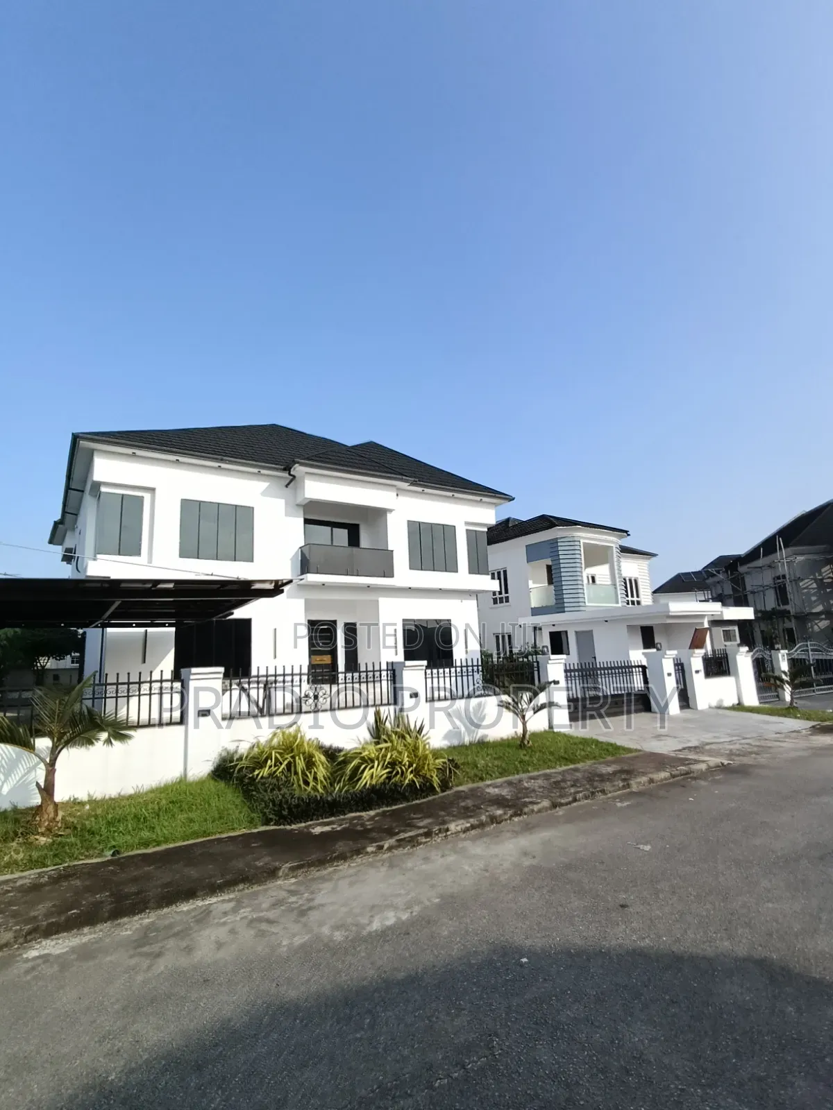 5bdrm Duplex in Royal Garden Estate, Ajiwe for sale in Ajiwe