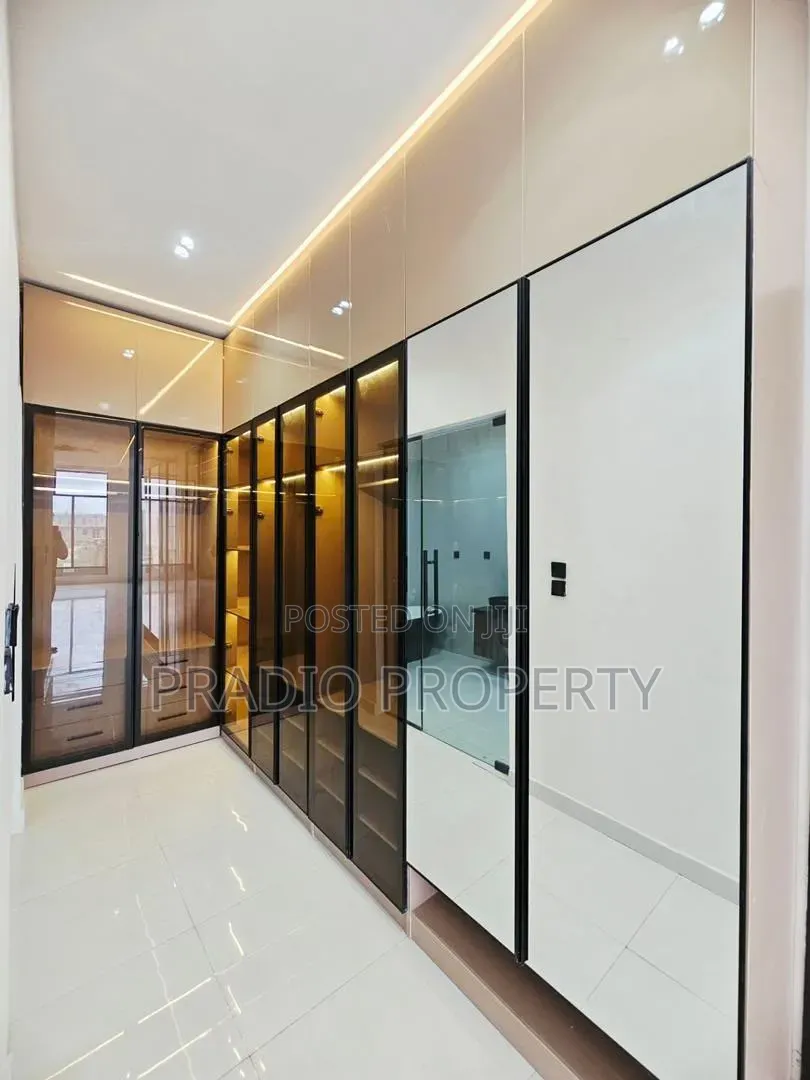 5bdrm Duplex in Royal Garden Estate, Ajiwe for sale in Ajiwe