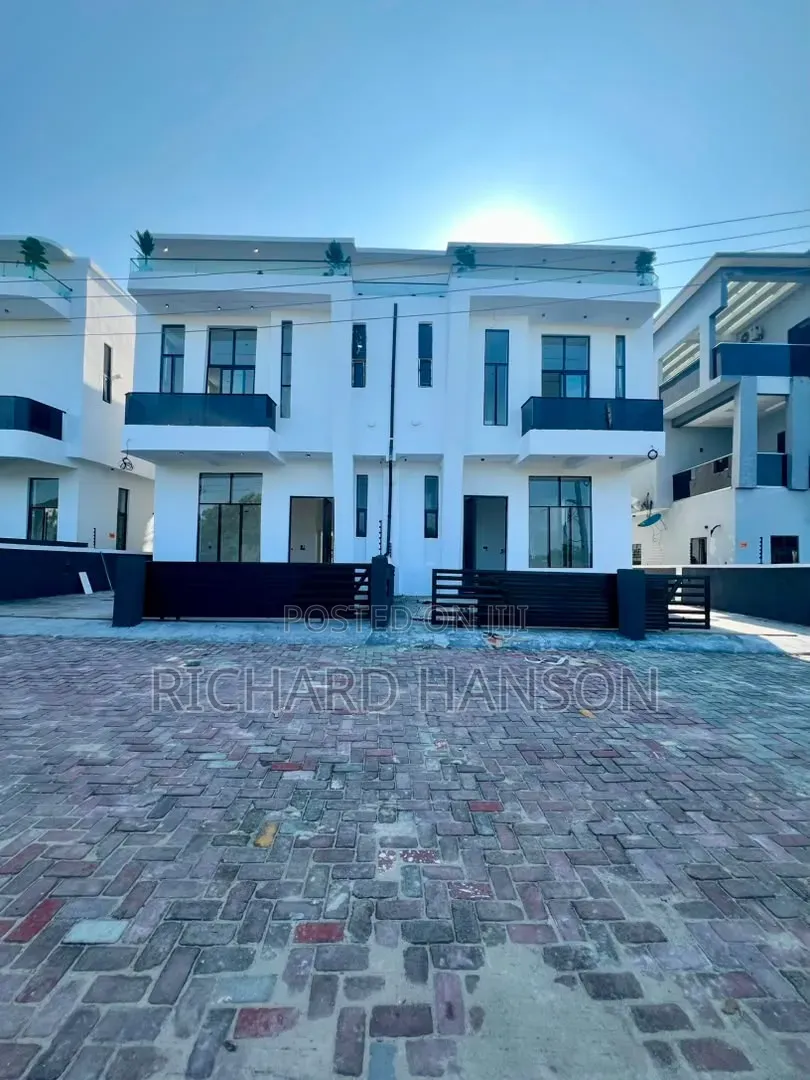 4bdrm Duplex in Secured, Ado / Ajah for sale in Ado / Ajah