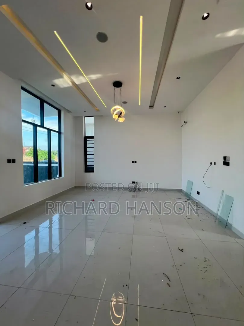 4bdrm Duplex in Secured, Ado / Ajah for sale in Ado / Ajah