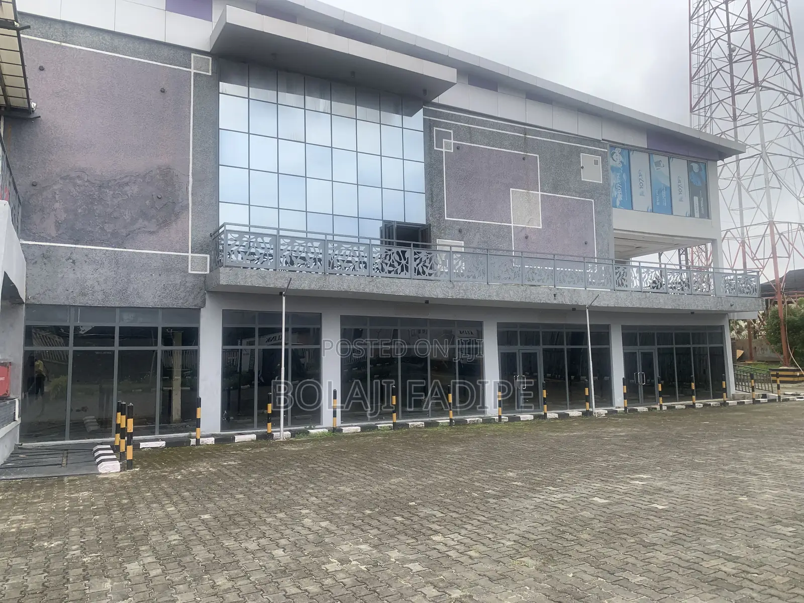 Massive Property on 6,500sqm for Sale at Ikota, Lekki Lagos. in Ikota