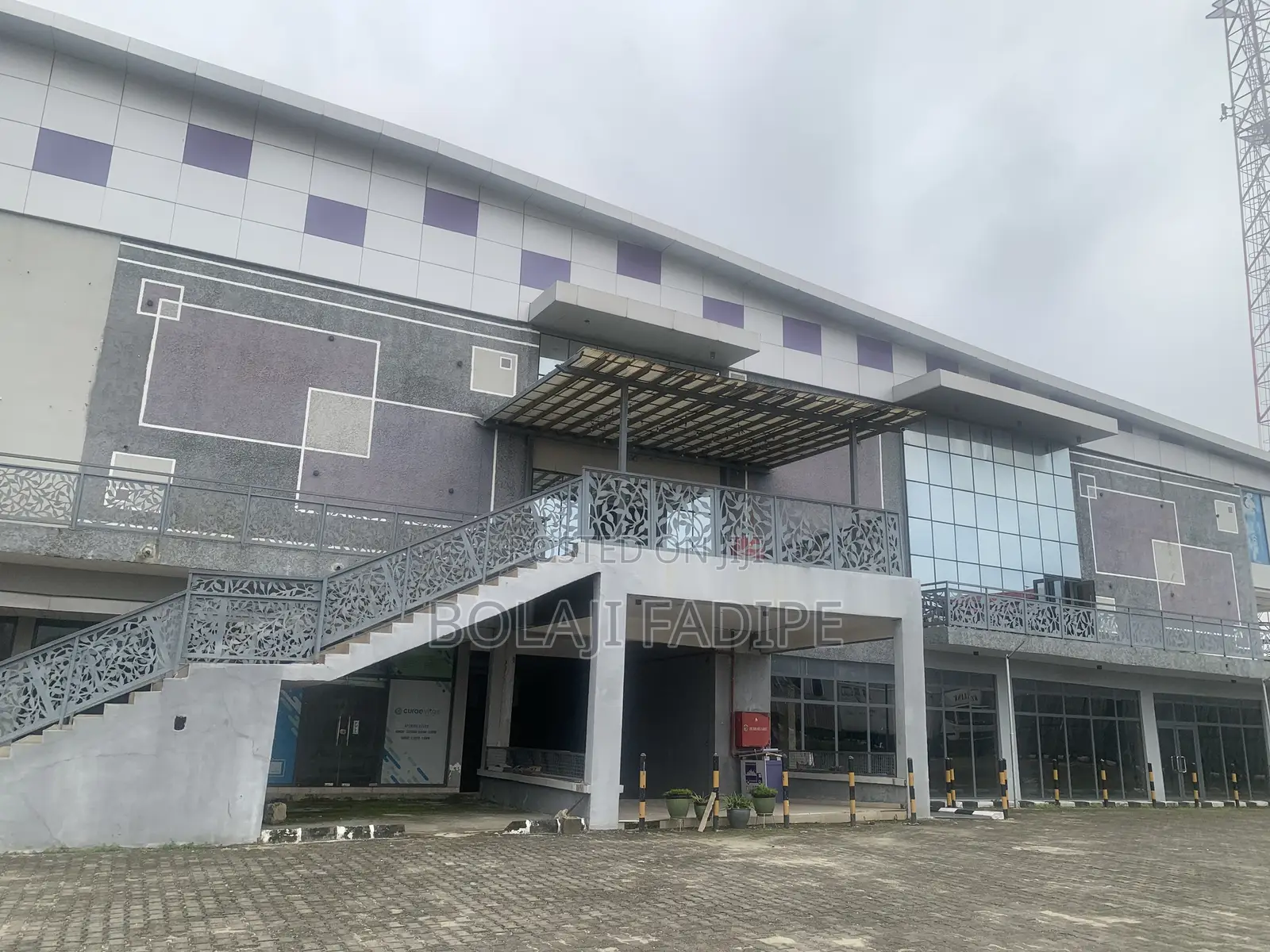 Massive Property on 6,500sqm for Sale at Ikota, Lekki Lagos. in Ikota