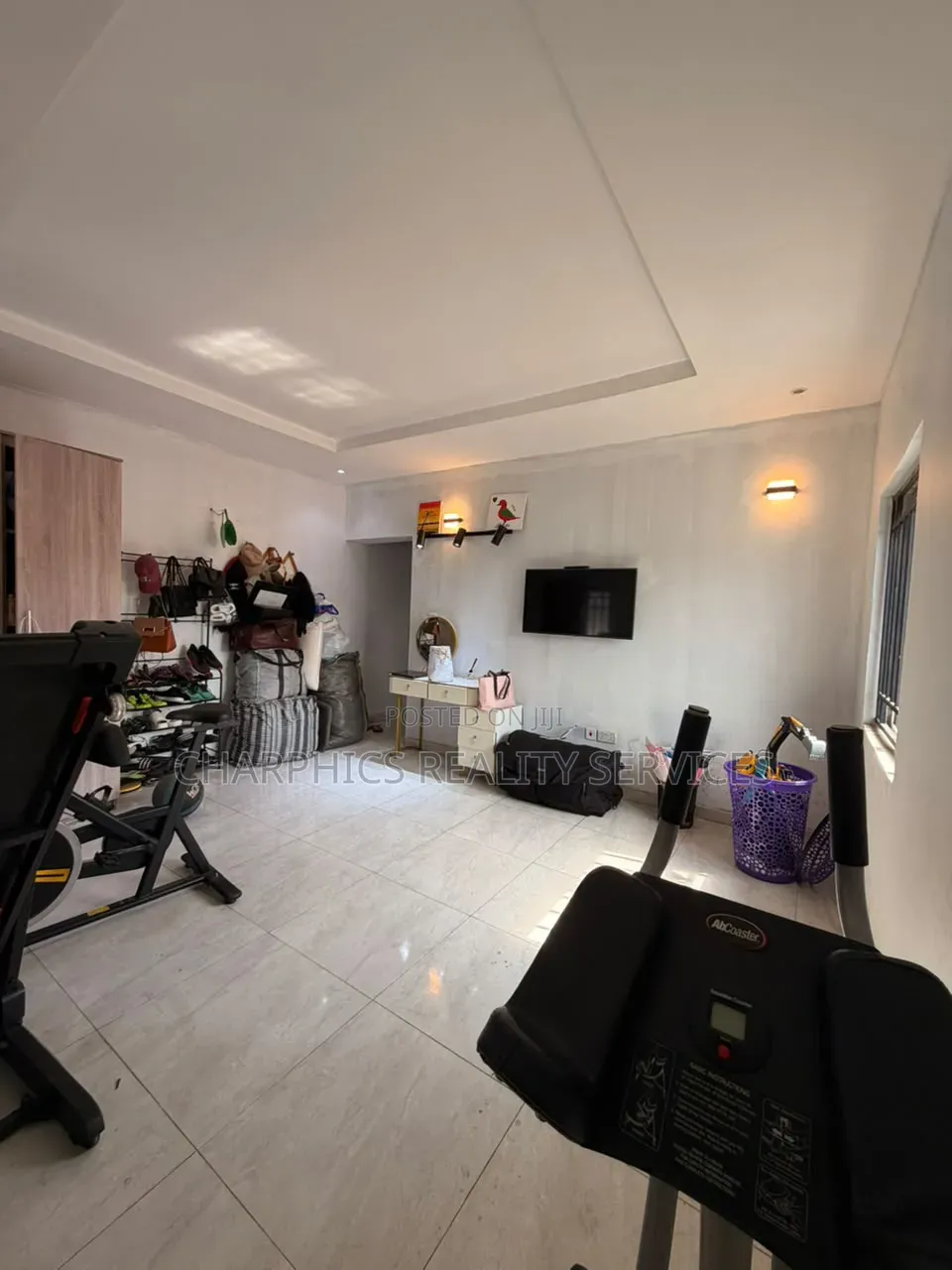 3bdrm Apartment in 6Months, Ologolo for rent in Ologolo
