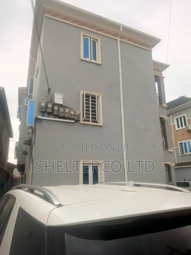 3bdrm Apartment in Estate, GRA Phase 2 Shangisha for sale in GRA Phase 2 Shangisha