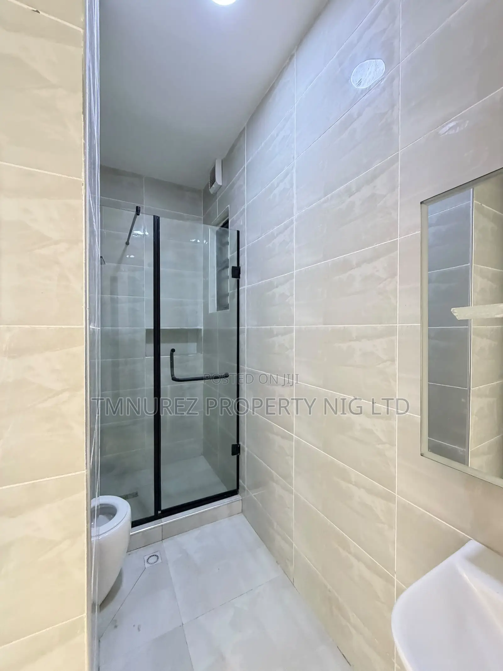 3bdrm Duplex in Lekki for sale in Lekki