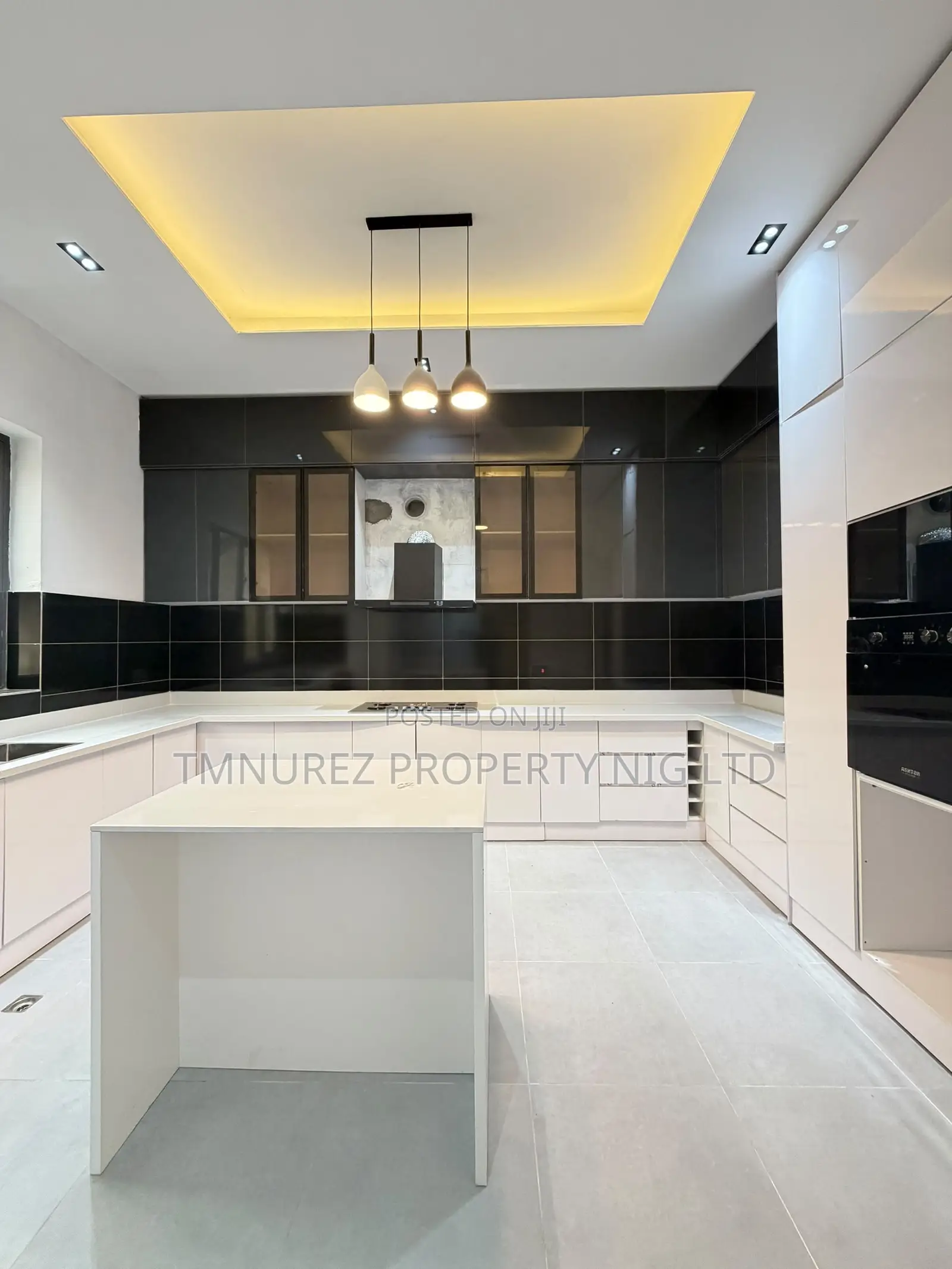 4bdrm Duplex in Lekki for sale in Lekki
