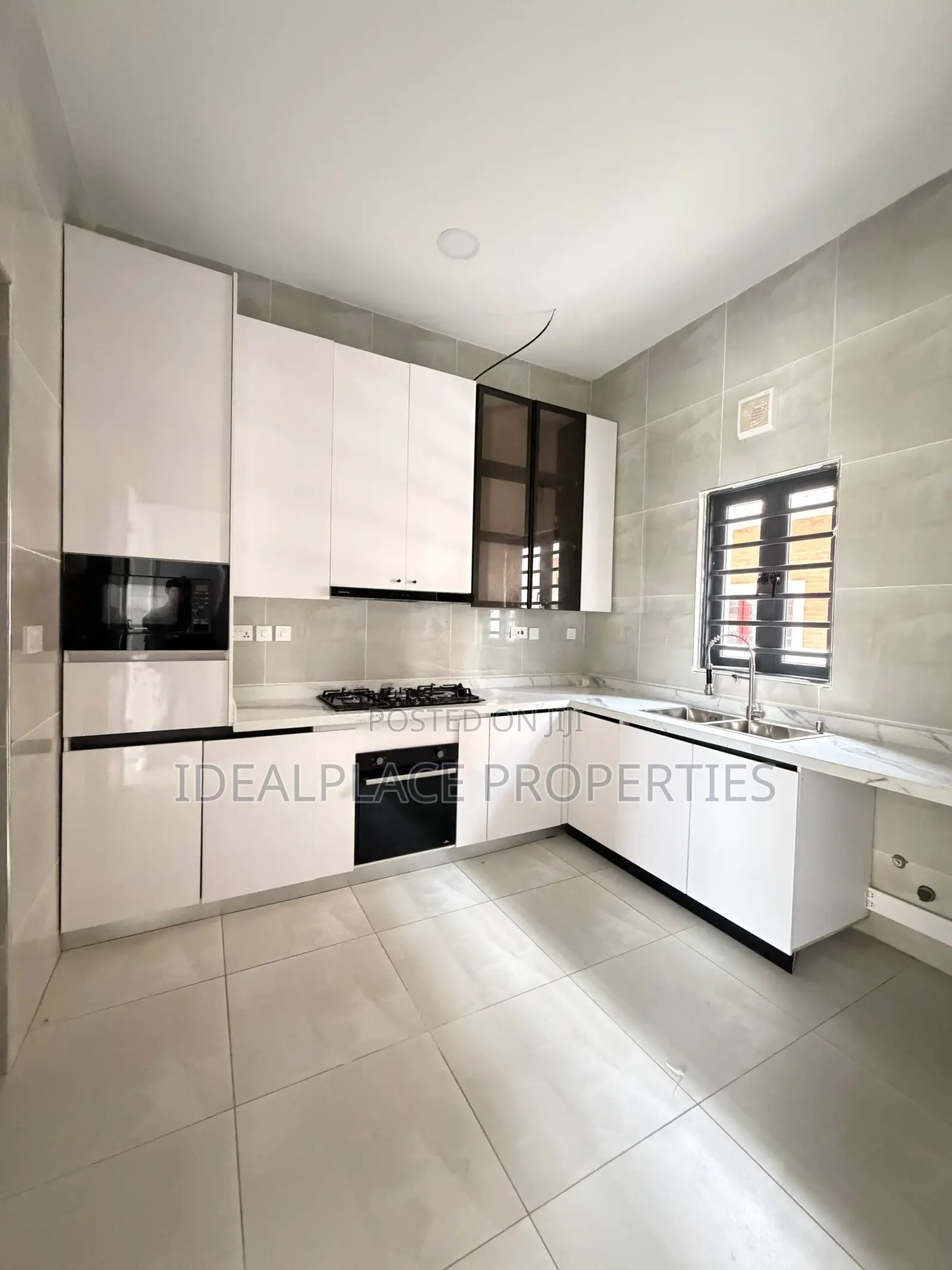 4bdrm Townhouse/Terrace in Victoria Island for sale in Victoria Island
