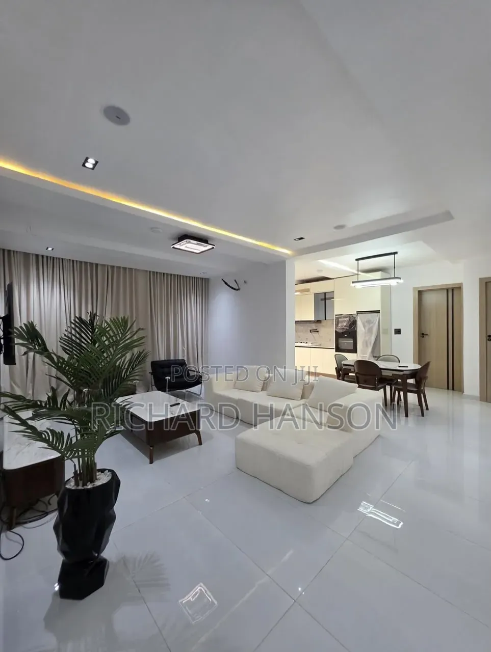 Furnished 3bdrm Apartment in In Lekki Phase 1 for sale in Lekki Phase 1
