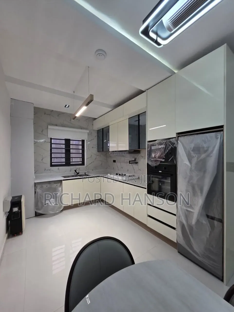 Furnished 3bdrm Apartment in In Lekki Phase 1 for sale in Lekki Phase 1