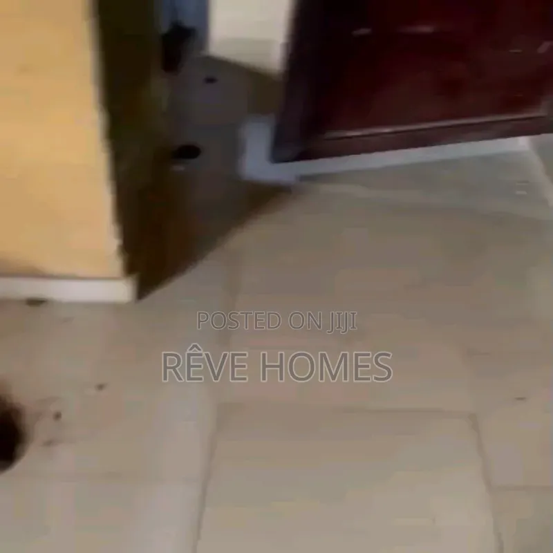 Mini Flat in Adekunle for rent in Adekunle