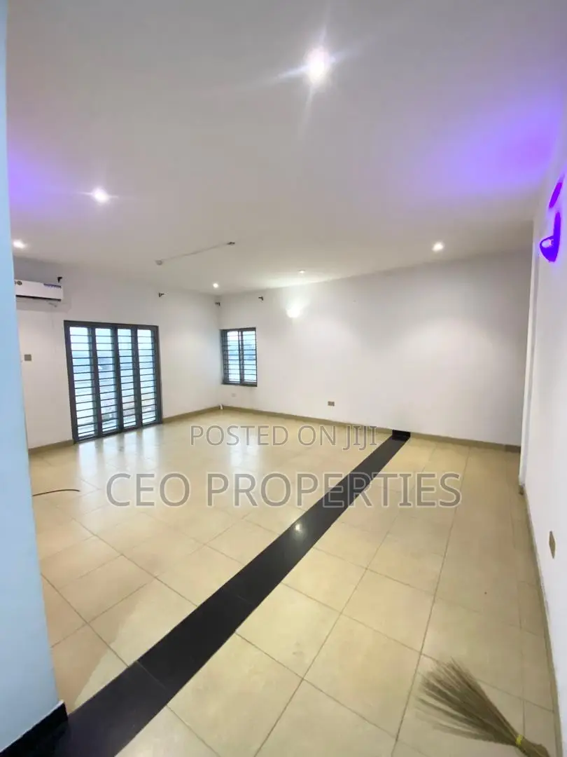 2bdrm Block of Flats in Lekki-Marwa for rent in Lekki Phase 1