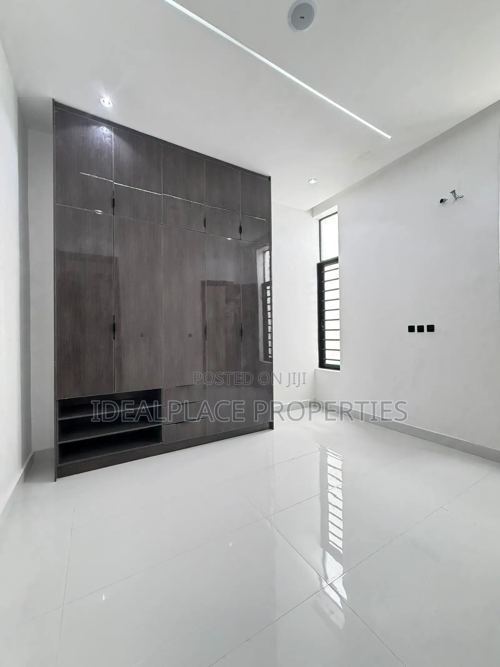 4bdrm Duplex in Lekki for sale in Lekki