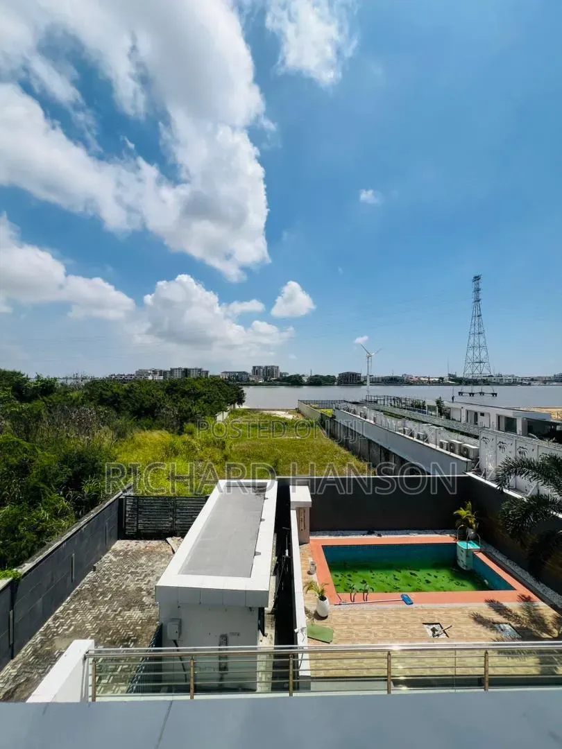 5bdrm Mansion in Banana Island for sale in Banana Island