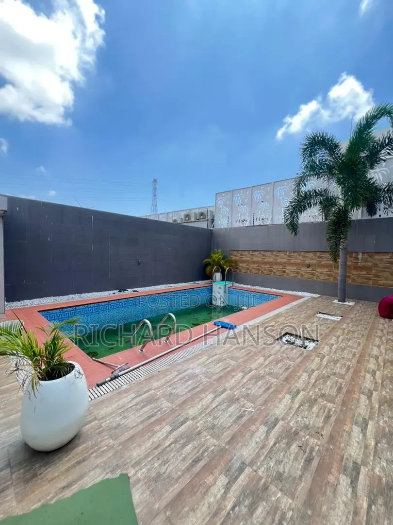 5bdrm Mansion in Banana Island for sale in Banana Island