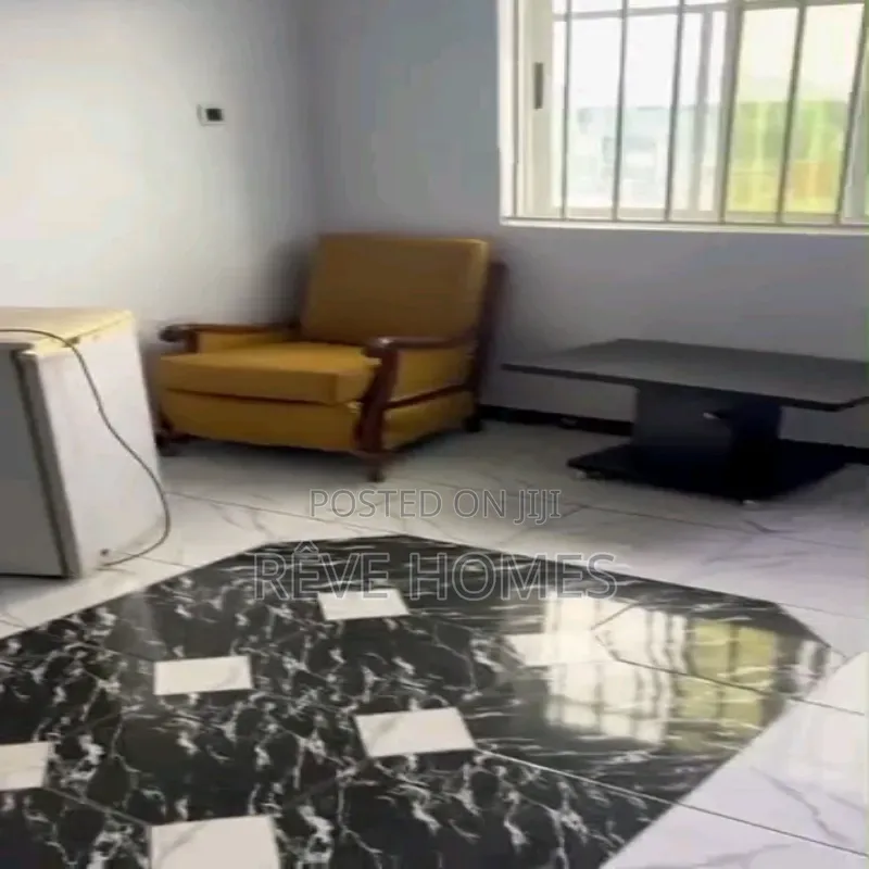 Mini Flat in Mende for rent in Mende