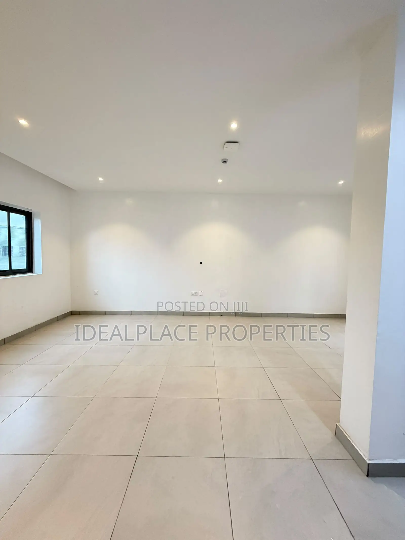 4bdrm Townhouse / Terrace in Osapa london for rent in Osapa london