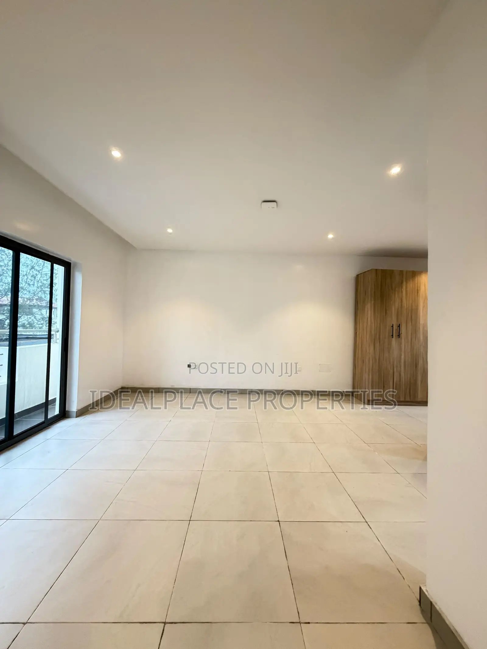 4bdrm Townhouse / Terrace in Osapa london for rent in Osapa london