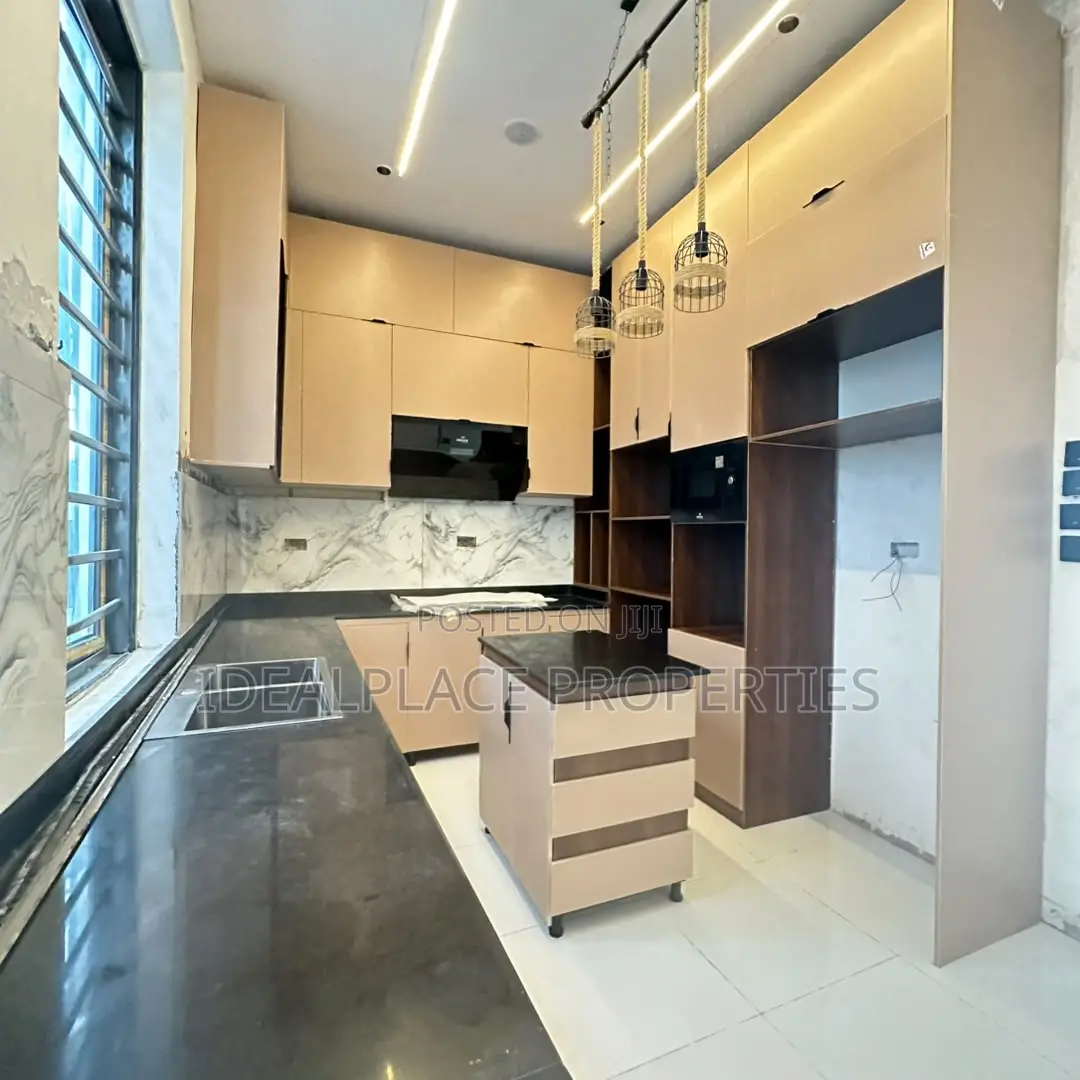4bdrm Duplex in Ajah for sale in Ajah