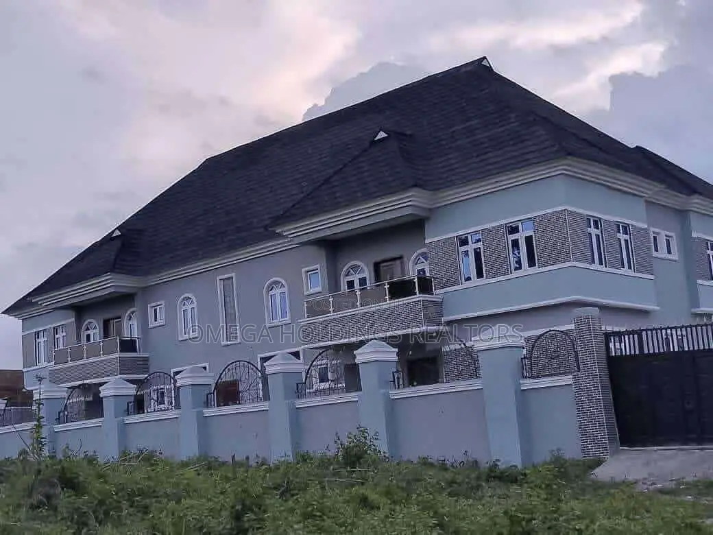 Block of Flats for Sale ( 4 Units of 3 Bedroom Flat) in Akala Express