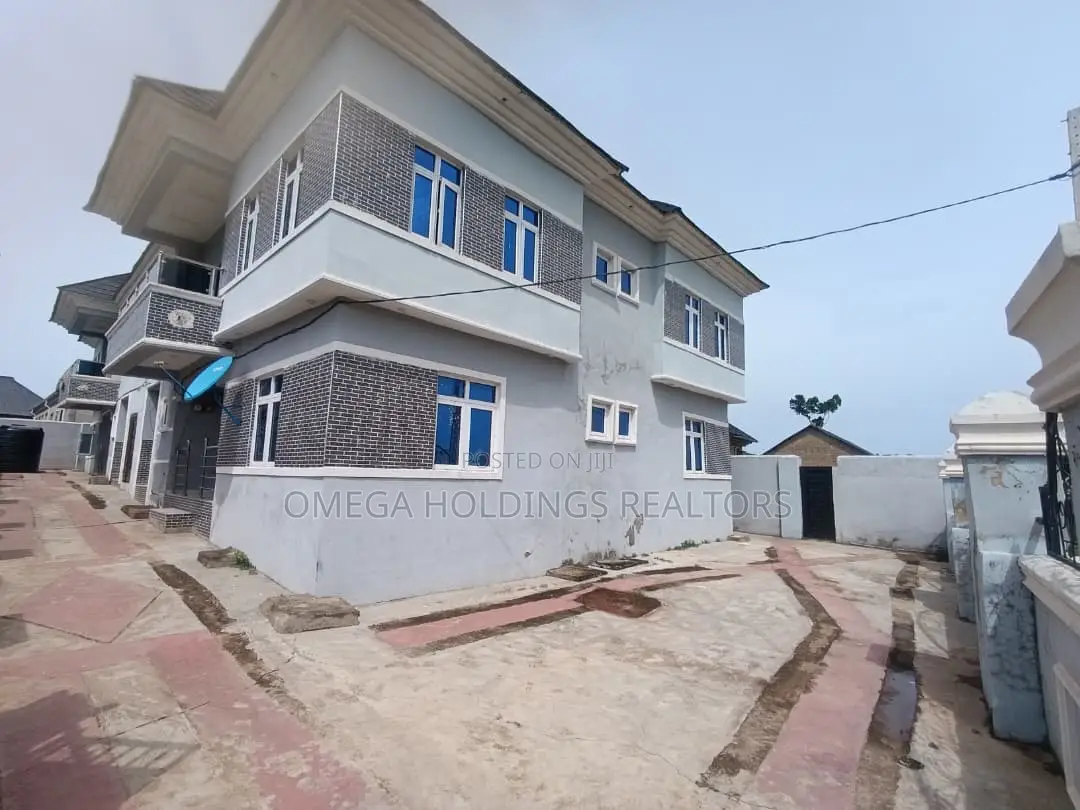 Block of Flats for Sale ( 4 Units of 3 Bedroom Flat) in Akala Express