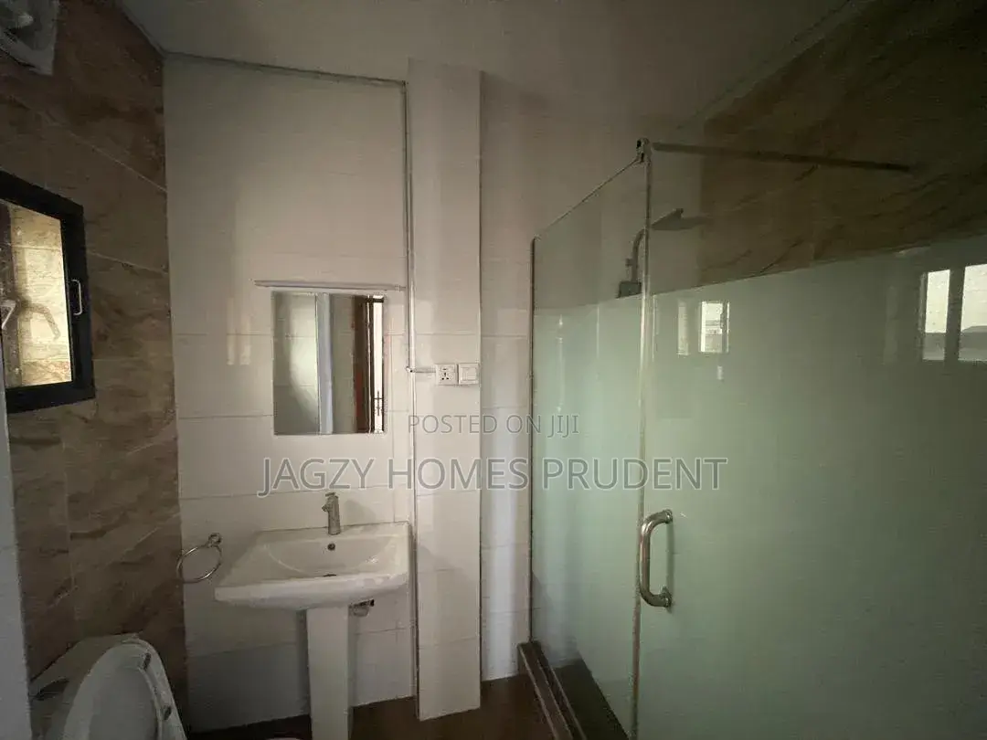 3bdrm Apartment in Urban Prime 1, Ogombo for rent in Ogombo