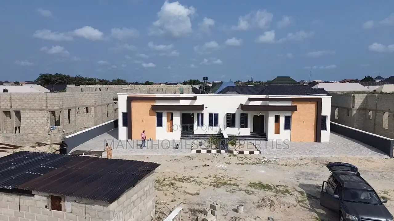 3bdrm Bungalow in Awoyaya for sale in Awoyaya